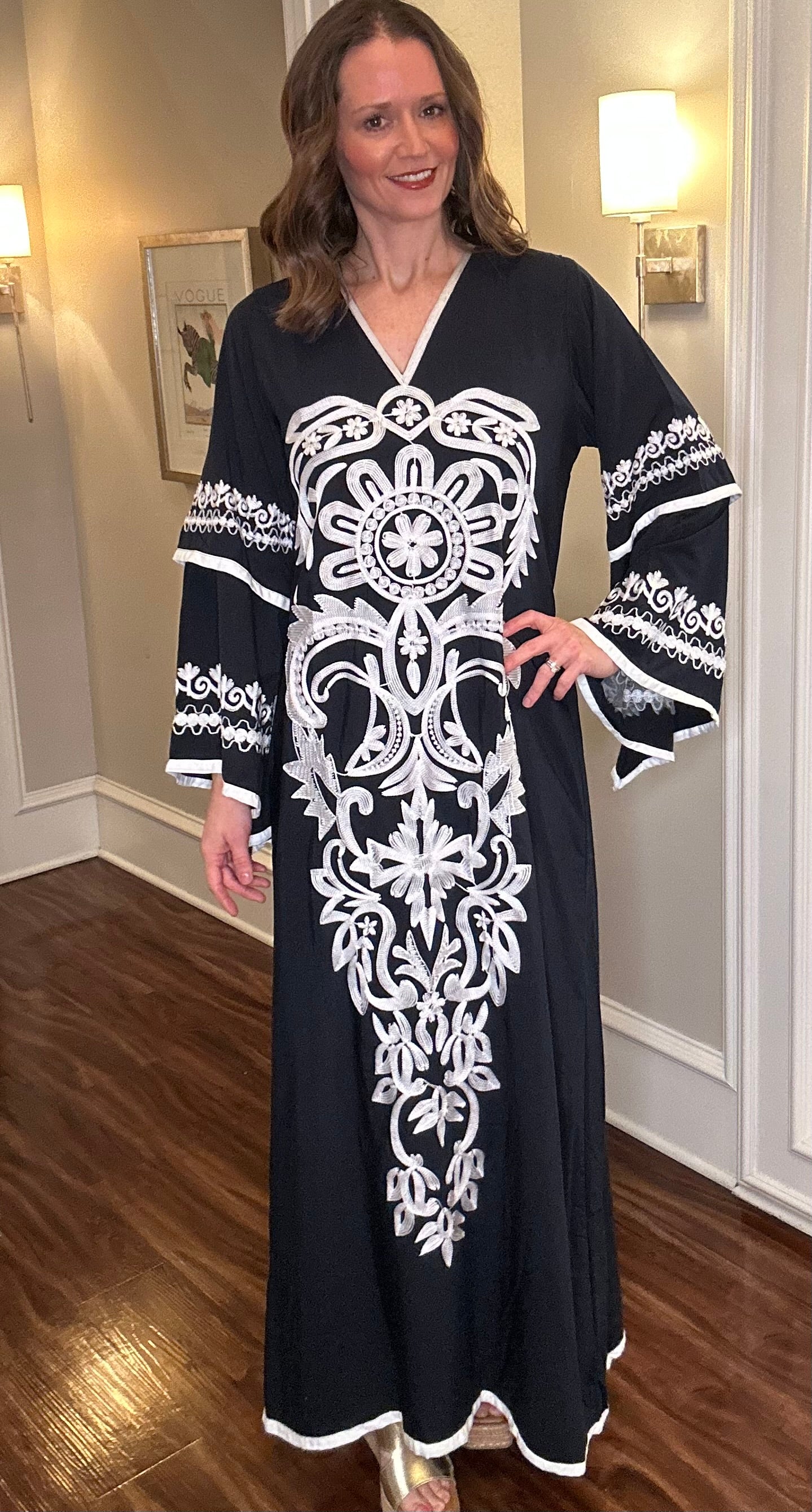 NAVY EMBROIDERED CAFTAN 1.07