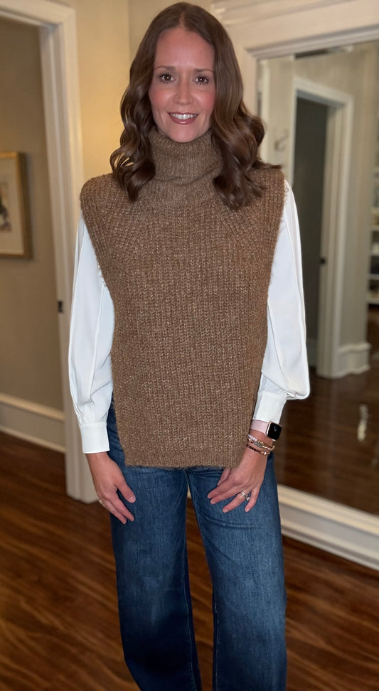 MOLLY BRACKEN CHUNKY SLVLESS TNECK SWEATER 9.2