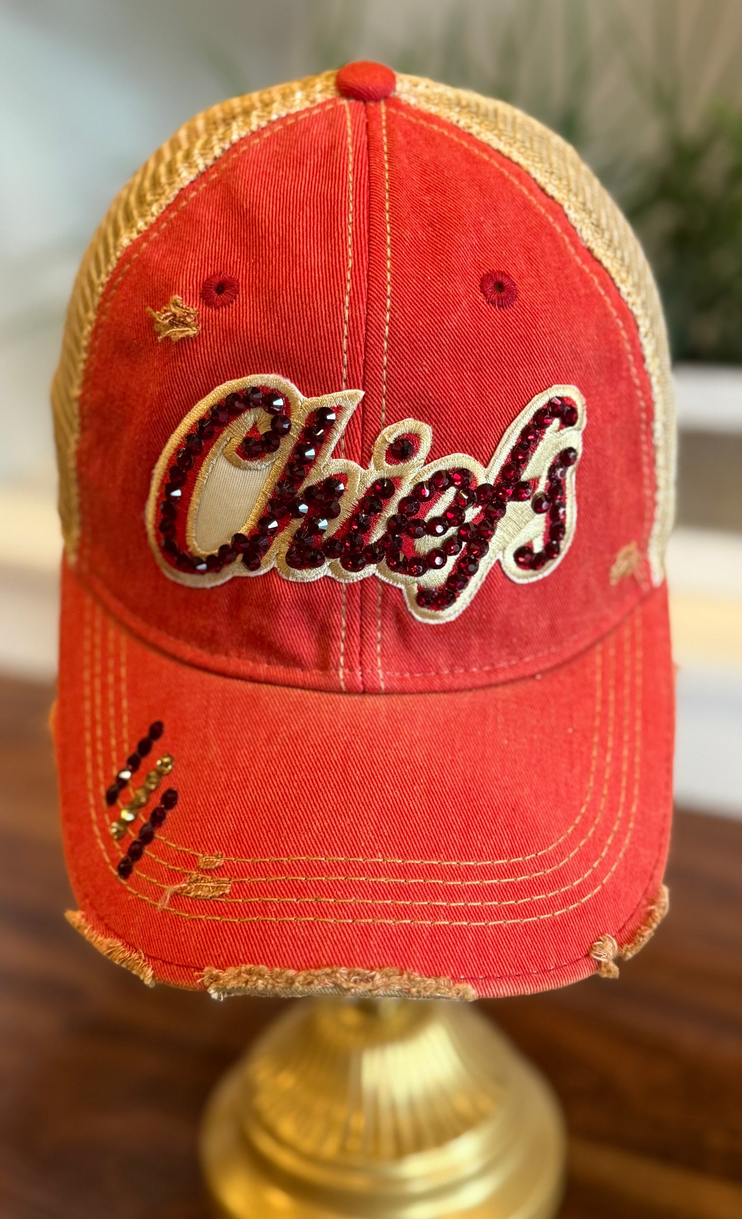 CHIEFS RED SEQUIN TRUCKER HAT