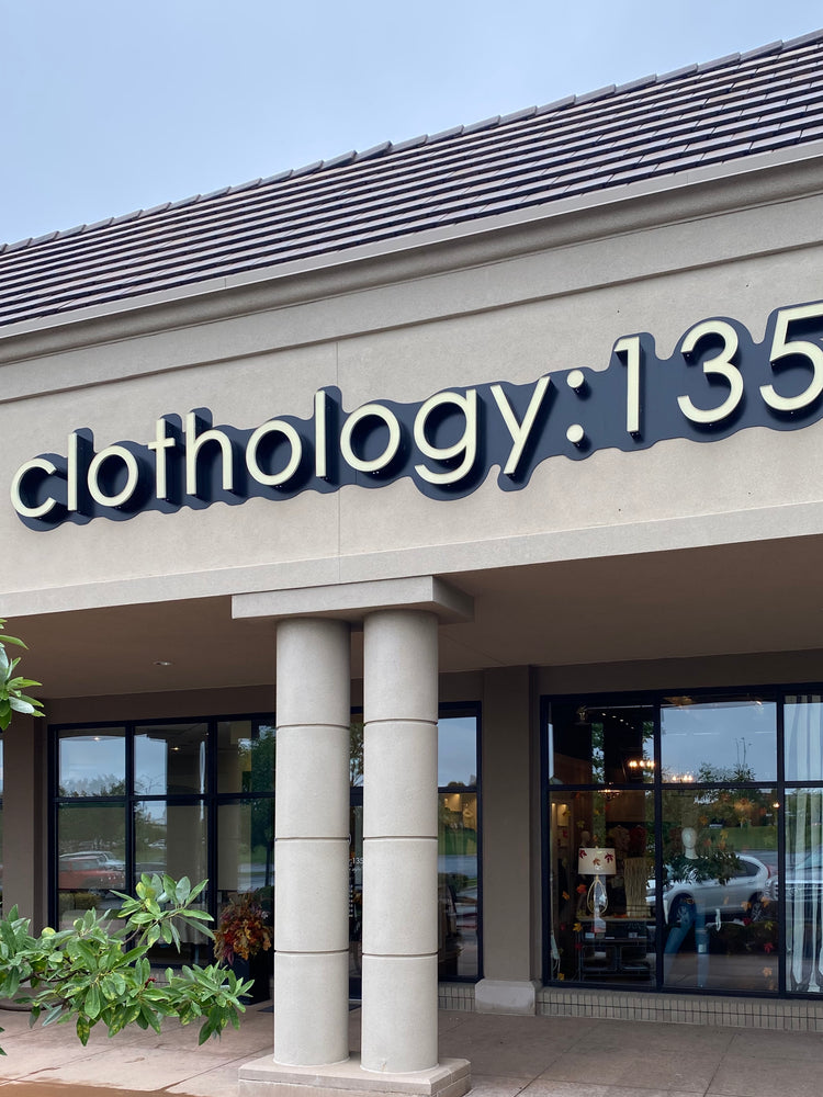 Clothology135 Boutique Store Leawood, KS clothology135